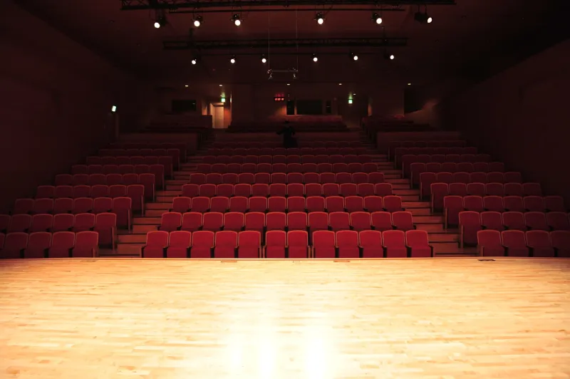 Performing for an Empty Room (And Why That's the Best Gig You'll Ever Play)